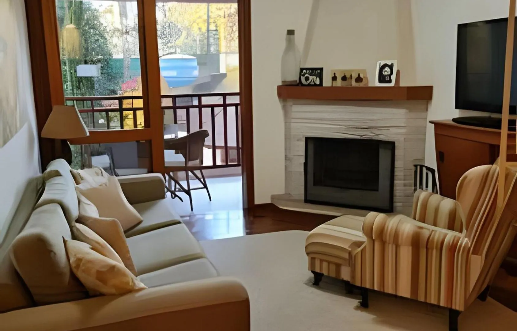 Apartamento Aptos de 03 e 04 quartos Centrinho Capivari - Condomínio Recanto do Boticário Campos do Jordão Brasil